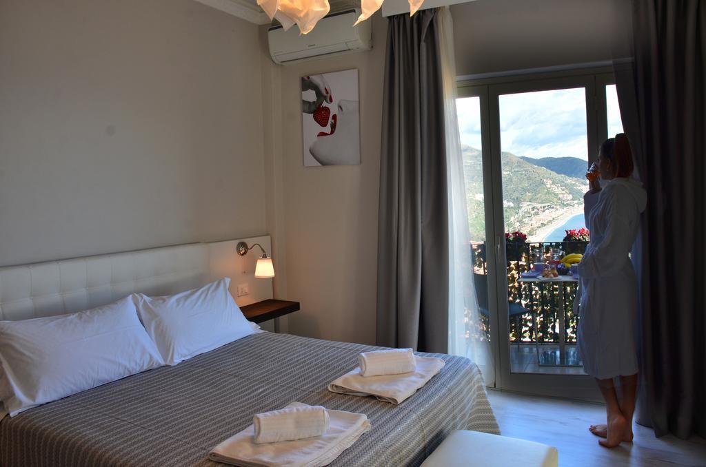 Athena Charming Rooms Таормина Экстерьер фото
