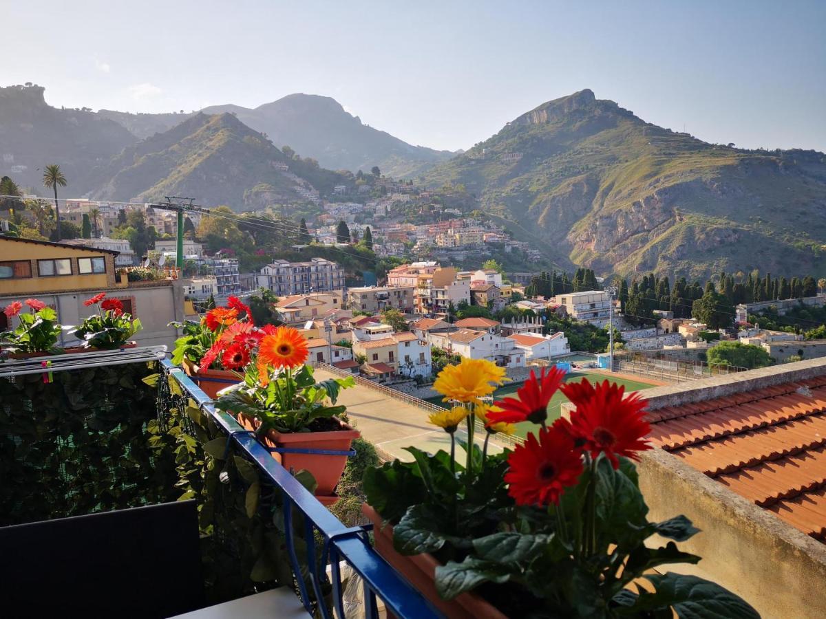 Athena Charming Rooms Таормина Экстерьер фото